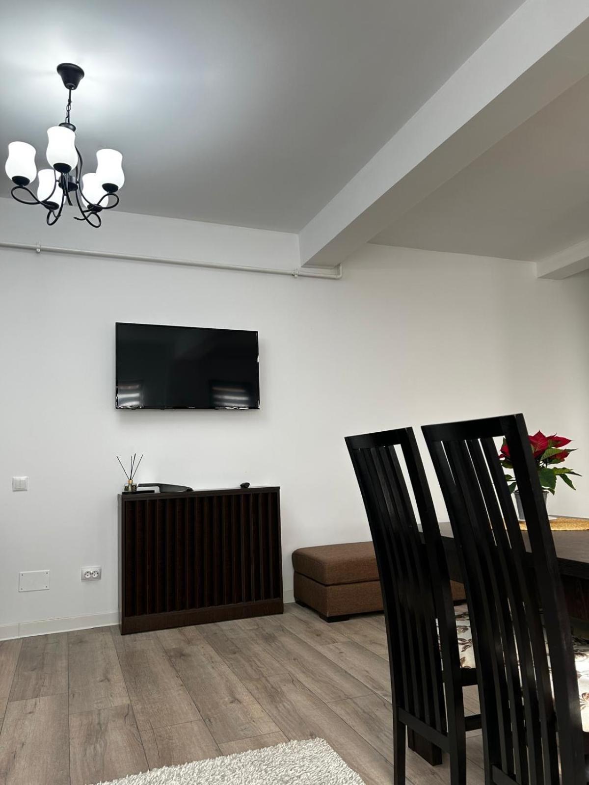 K&K Apartements Крайова Екстер'єр фото