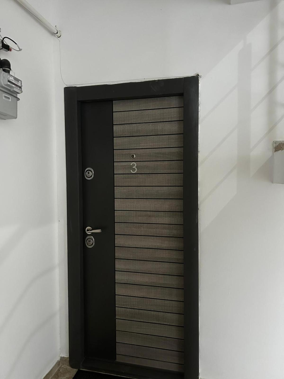 K&K Apartements Крайова Екстер'єр фото